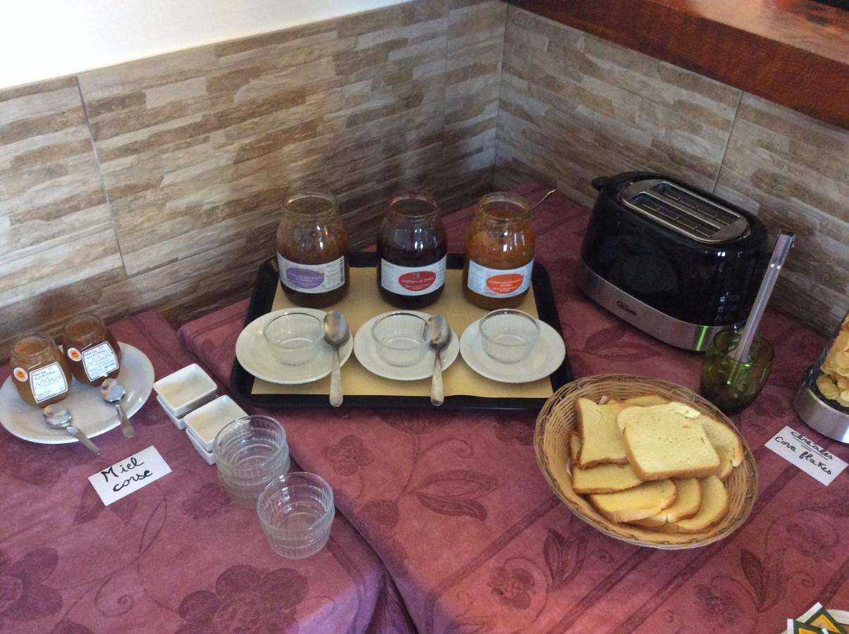 Hotel Restaurant De La Poste Aullene Dış mekan fotoğraf